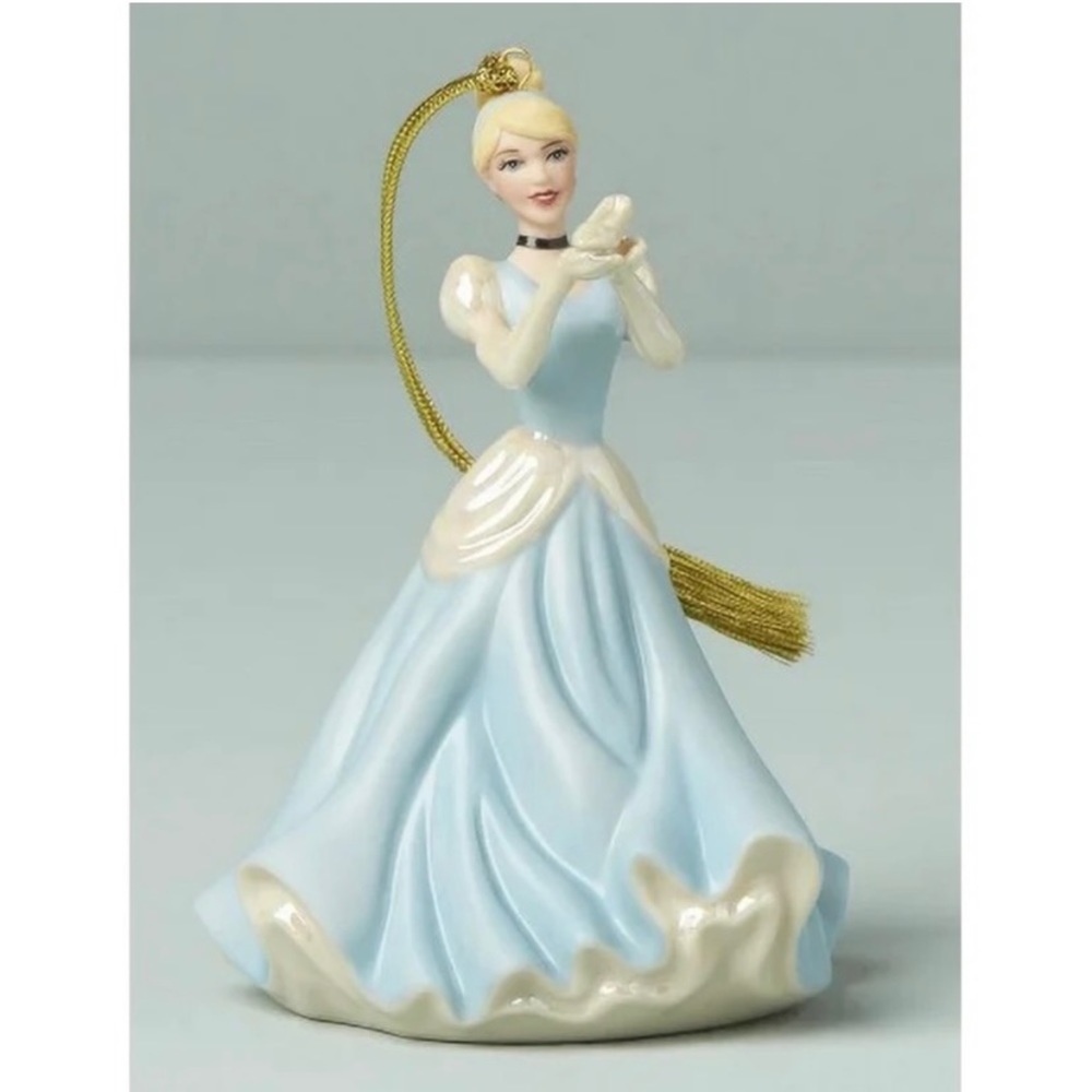 - NIB Lenox Showcase Collection Princess Cinderella Glass Slipper  Ornament